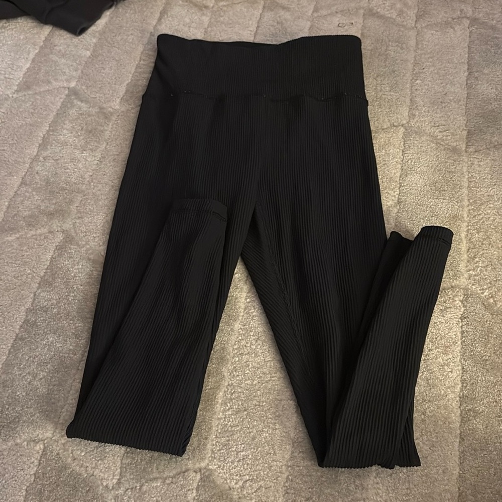 black athleta ribbed leggings